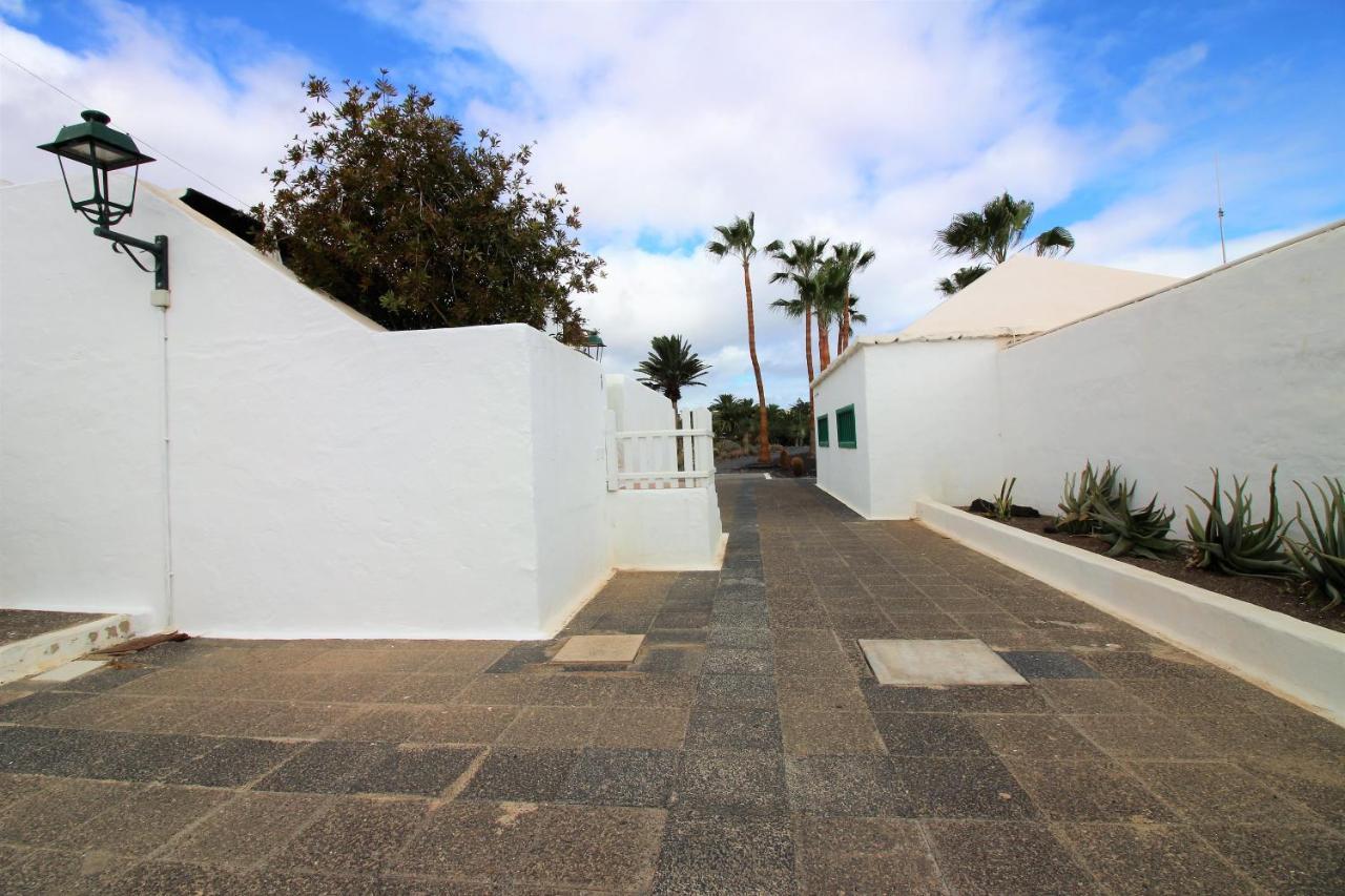 Barbara Beach House Costa Teguise Exteriör bild